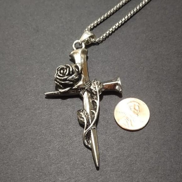 Crucifix Cross Necklace Rose Thorns Nails Catholic Christian Valentines Gift NEW - Picture 1 of 6